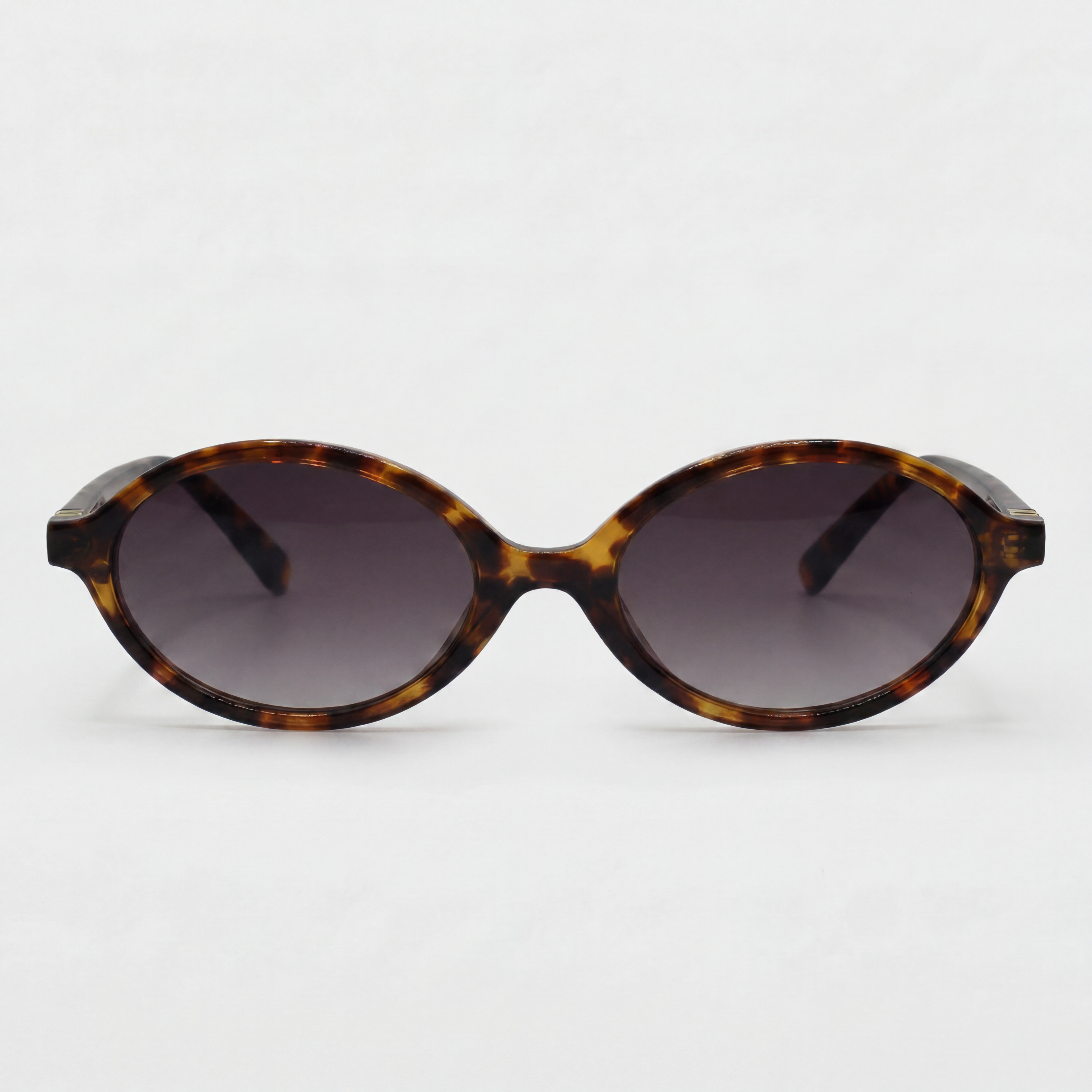 Gafa de Sol Miu Miu Ovalada
