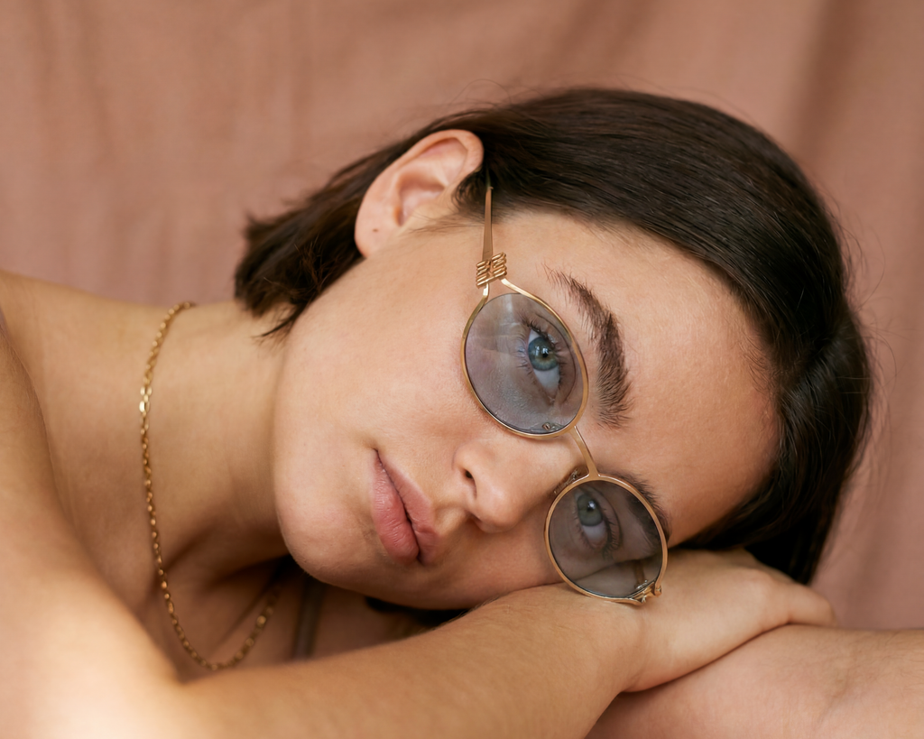 Miu Miu Gun Metal Lente azul